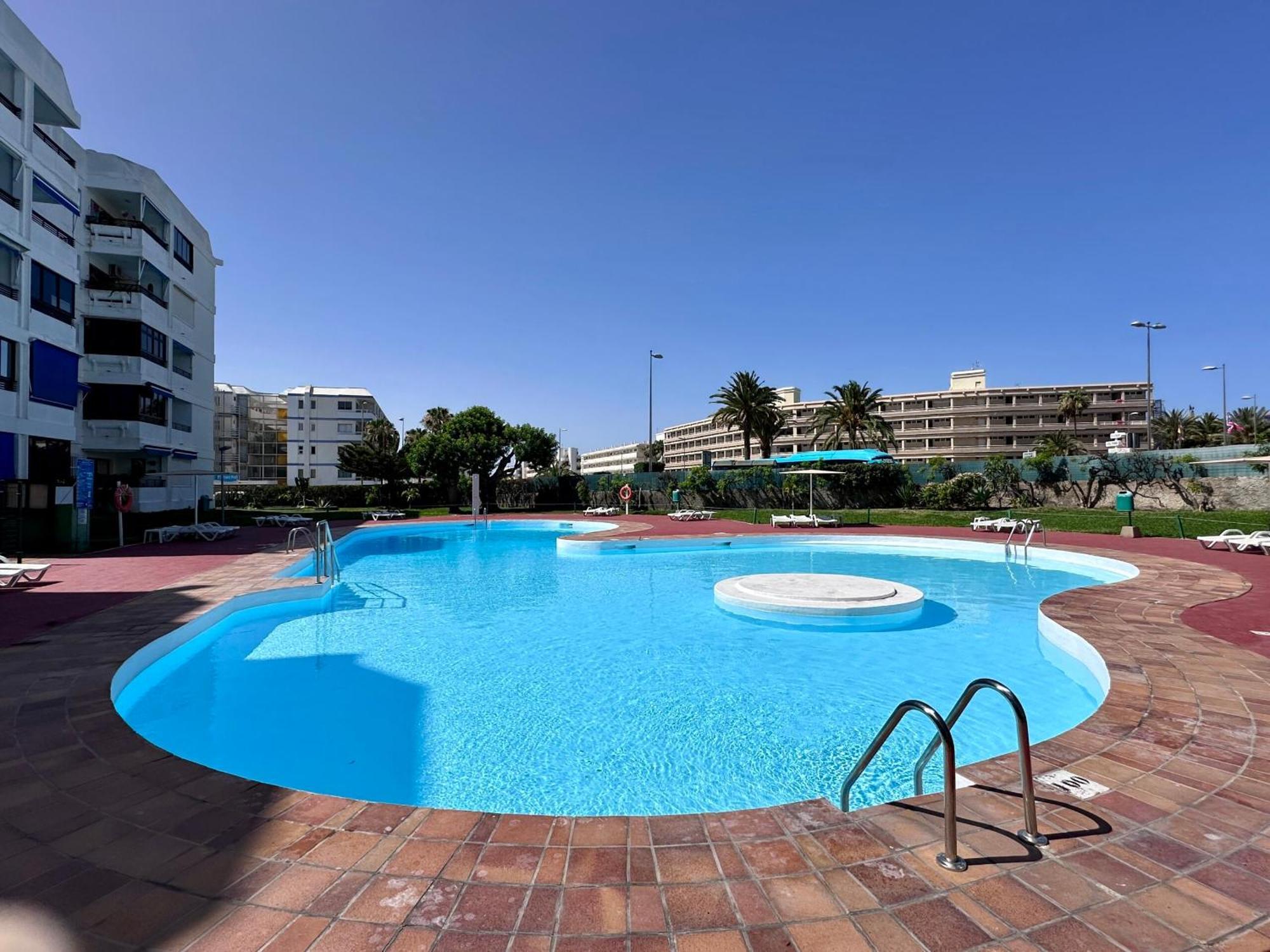 Yumbo Center 1 Bedroom Apartment *